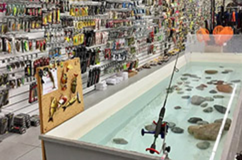 Chasse Pêche Paci Clermont l’Hérault vend des articles de chasse et de pêche.(® paci)