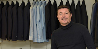 Boutique Alexandre à Béziers dédiée à la mode homme en centre-ville est gérée par Frédéric Lepage.(® SAAM stéphane DELCHAMBRE)